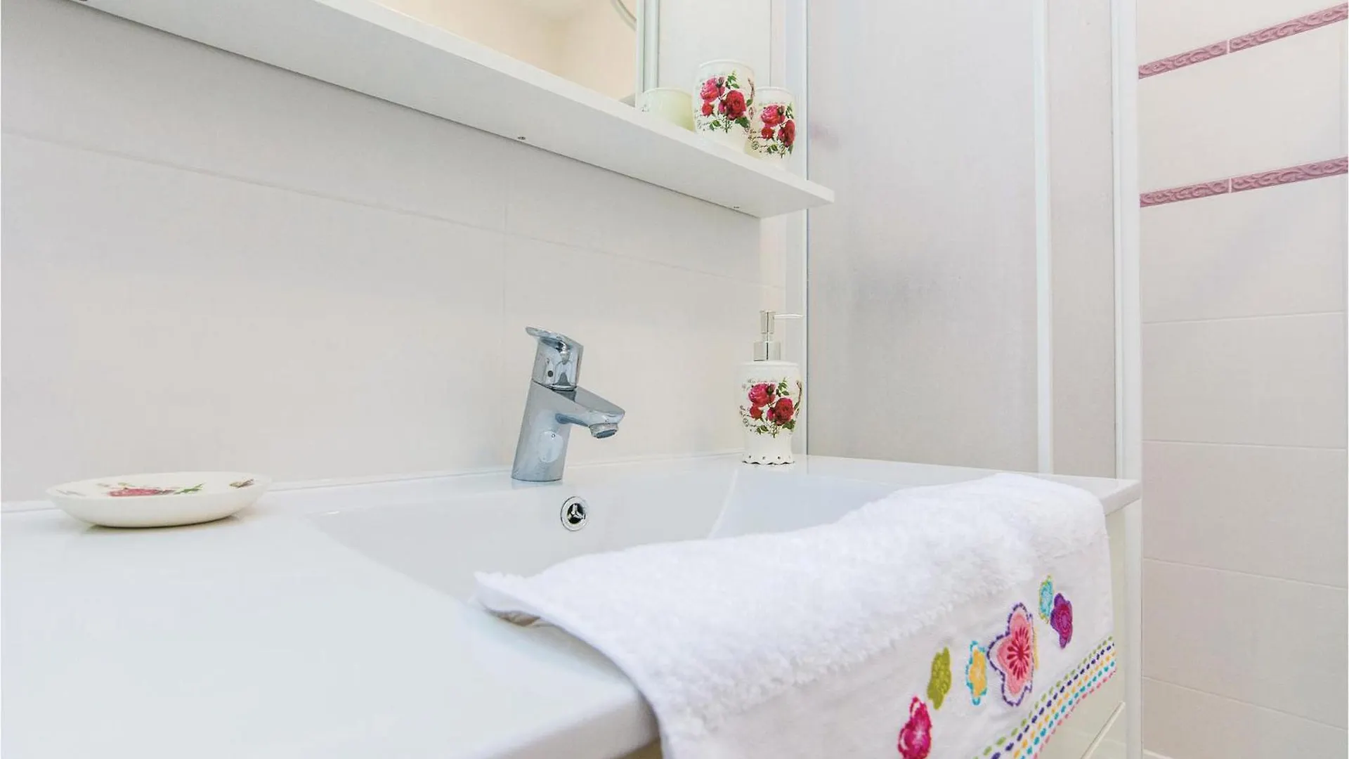 1 Bedroom Gorgeous Apartment In Pakostane 0*,  Croatia